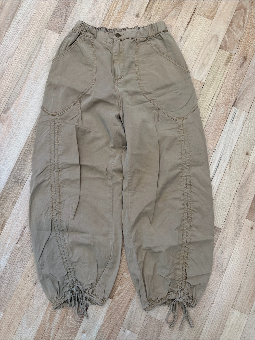 Miou Muse Women’s Drawstring Hem Khaki Track Pants
